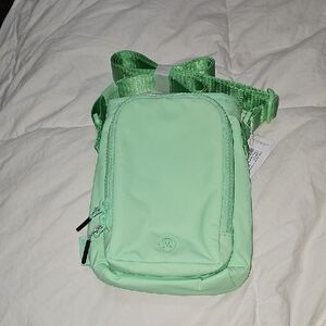 Lululemon Water Bottle Crossbody With Front Pocket!Nwts,Sold Out,rare! CTRL/RNFG
